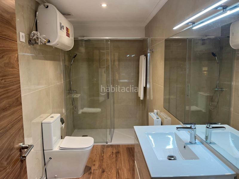 Foto fdba8520-3c2f-4e89-b3cc-79789d721f3d. Oficina amb calefacció a Centro - Areal Vigo