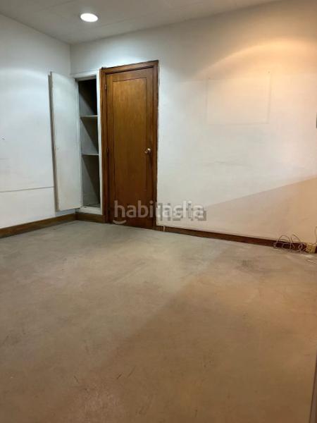Foto ad3b6e4d-c26e-4933-95ee-face3e2ed95f. Locale commerciale con riscaldamento in Centro - Areal Vigo