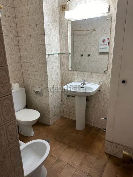 Foto df1c661a-40f9-48a8-8274-f4187d83aa30. Locale commerciale con riscaldamento in Centro - Areal Vigo