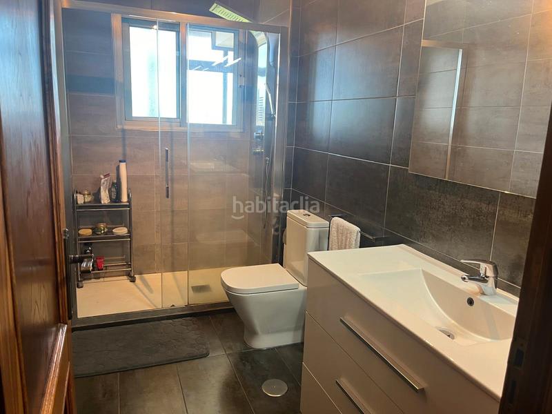 Foto 4c872d83-c039-498d-a7a7-e6d911f5b545. Haus mit heizung parking in Lavadores Vigo