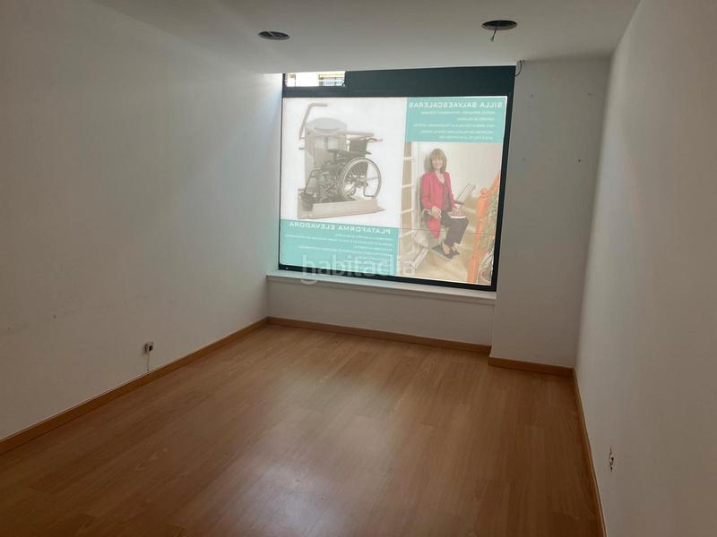 Foto 41d82a5c-8050-4d3e-b142-faafa085e3d7. Lloguer local comercial a Plaza España - Corte Inglés Vigo