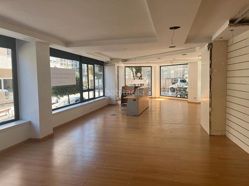 Foto c60bb57e-3335-44cd-842b-4c2775d12ef9. Lloguer local comercial a Plaza España - Corte Inglés Vigo