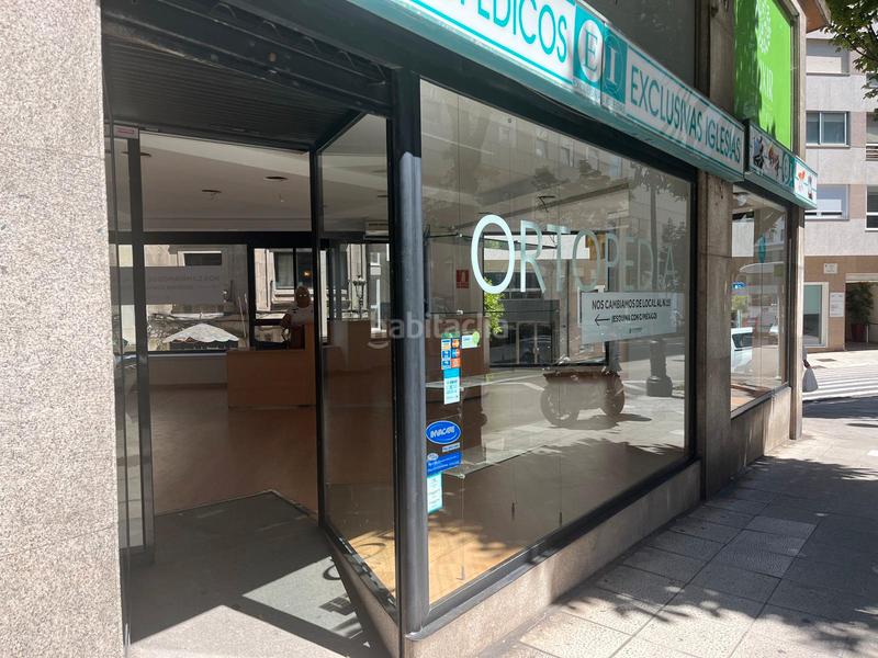 Foto 419a78ec-a2fe-4ce5-b61e-758cf2e84e4c. Location local commercial dans Plaza España - Corte Inglés Vigo