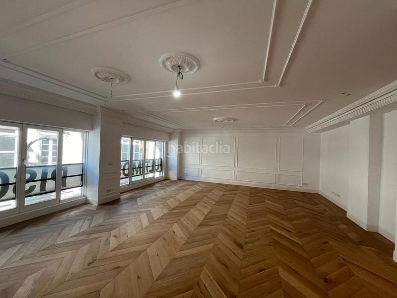 Foto 7433d1be-fd71-4857-b27d-dd2b98733ebe. Etagenwohnung mit heizung parking in Centro - Areal Vigo