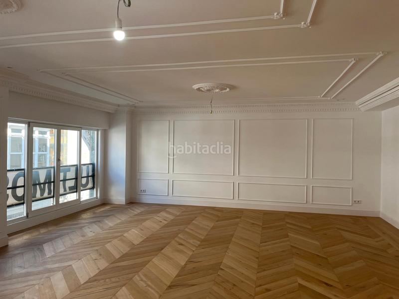 Foto c6f3f1e6-cd55-4800-bf58-b53aae85cb00. Etagenwohnung mit heizung parking in Centro - Areal Vigo