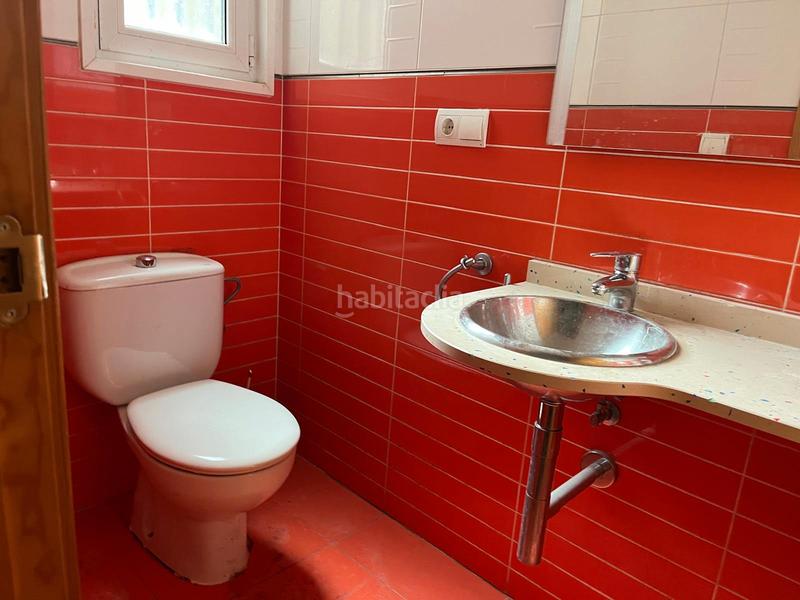 Foto d6a6a08e-6925-48f2-8ad0-9deb605b2bc2. Location local commercial dans rúa tomás a. alonso 194 dans Vigo