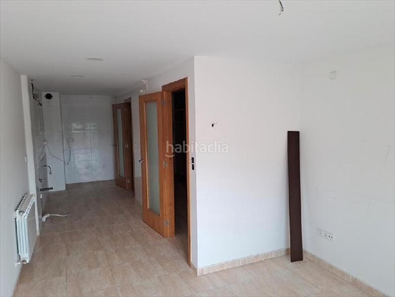 Foto 715f2c68-96cd-4791-90da-7abbfd3a2b66. Piso en poblado devesa 5 venta calle ramón de valenzuela- piso 3 dormitorios. en Silleda