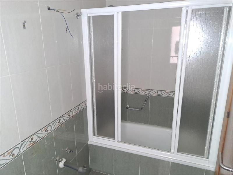 Foto acb24d53-b69c-4b34-8d6d-72d2f782c680. Piso en poblado devesa 5 venta calle ramón de valenzuela- piso 3 dormitorios. en Silleda
