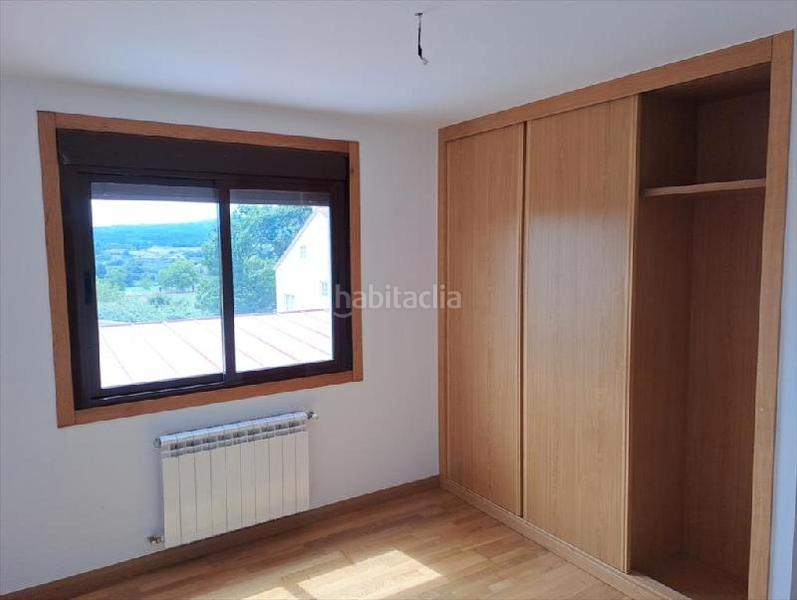 Foto e6e64336-7ef7-4961-83df-5b55fff62313. Piso en poblado devesa 5 venta calle ramón de valenzuela- piso 3 dormitorios. en Silleda