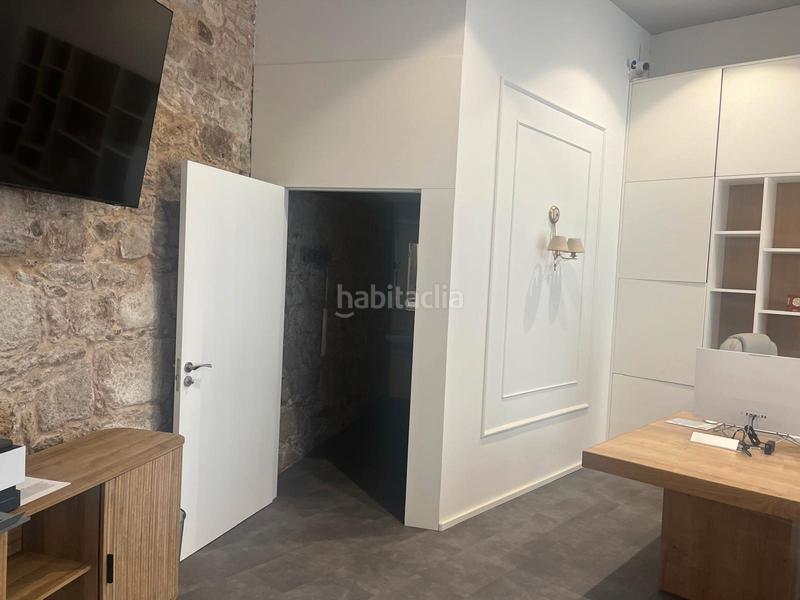 Foto db685ff1-2c8d-4872-96d8-b20cd78a8627. Local comercial en rúa carral 15 venta local comercial calle carral. en Vigo