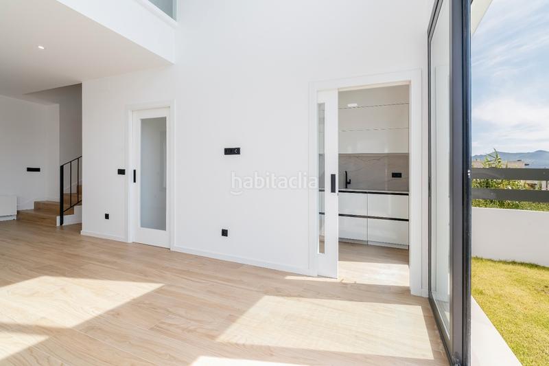 Foto 9213810c-eec6-4932-b6d8-e8a91547a257. Towny house with heating parking pool in Navia Vigo