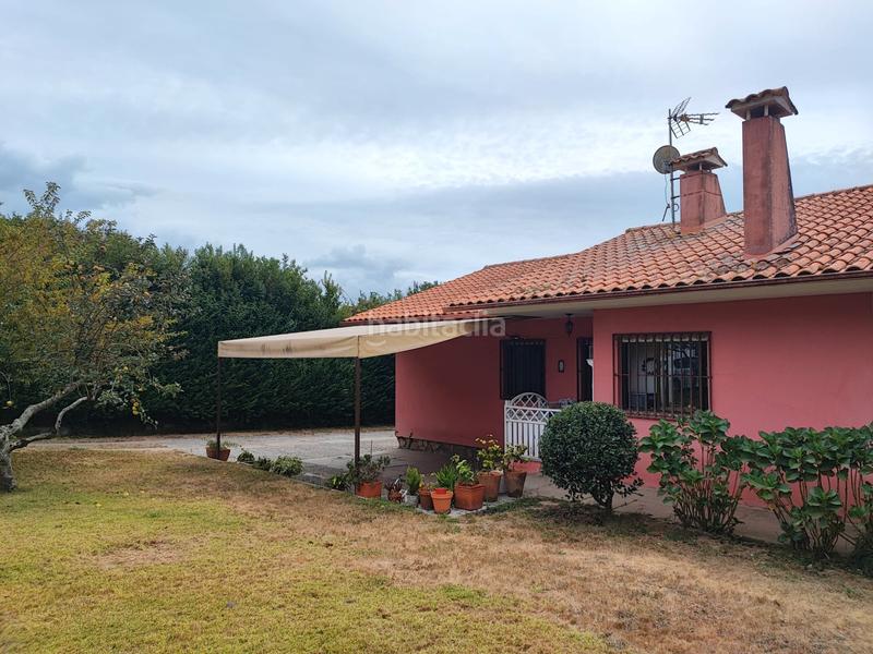 Foto 281c42a7-3d15-4db9-a370-da098e0c3b58. Casa en Nigrán centro Nigrán