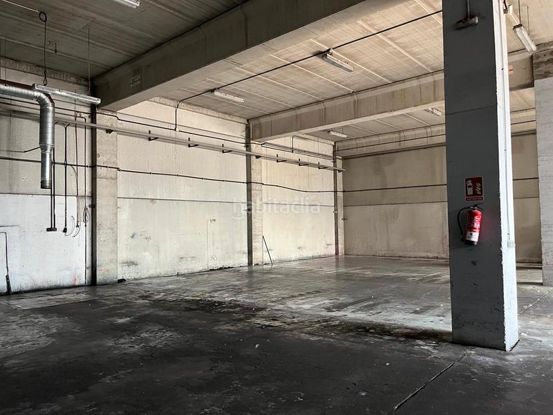 Foto 31cc3168-95cf-4265-a7d5-9b5677b5fe5c. Capannone industriale in Cabral - Candeán Vigo