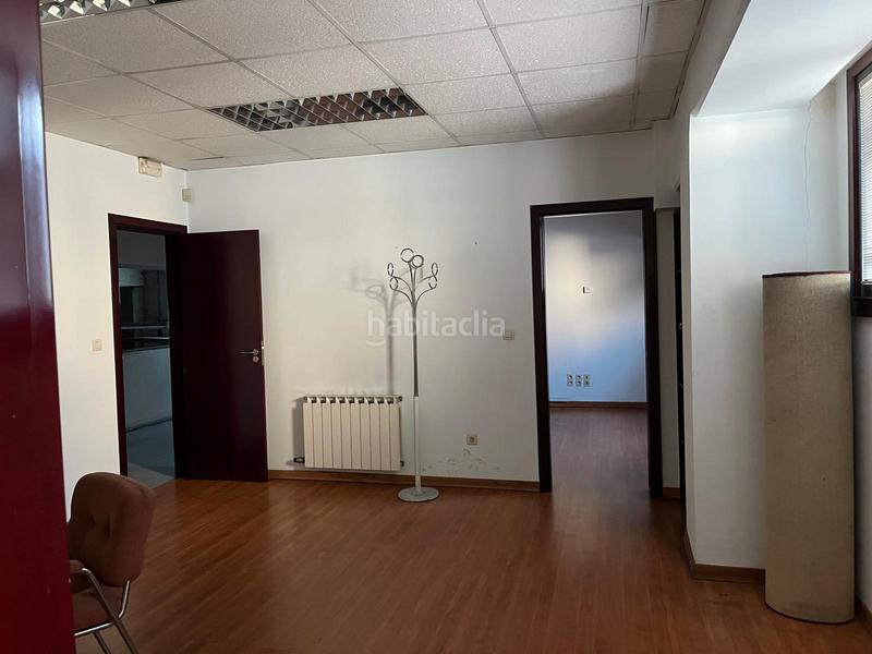 Foto 3c478fc2-c3ef-4277-aa56-0bac0da257ac. Capannone industriale in Cabral - Candeán Vigo