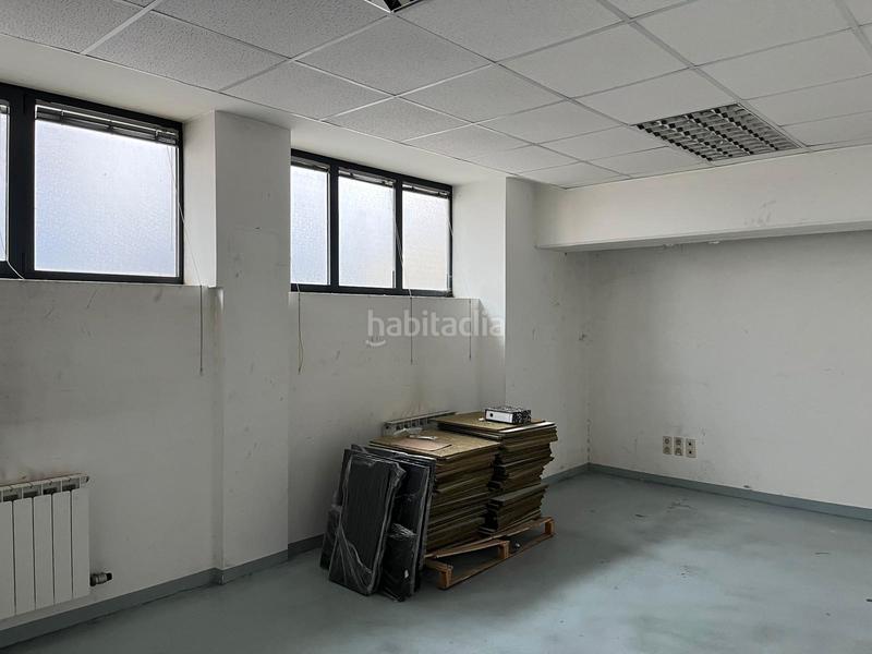 Foto e3447be0-8997-4160-b9c0-ba163f81b748. Capannone industriale in Cabral - Candeán Vigo