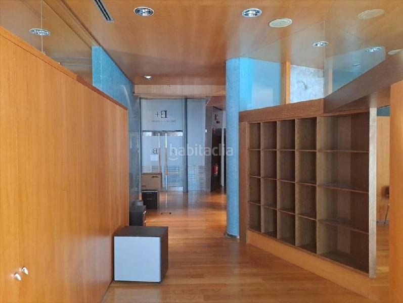 Foto 74fe27c4-5c9a-4d90-adec-84ec8afdd360. Miete büro mit heizung in Centro - Areal Vigo