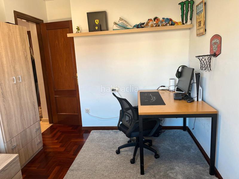 Foto 16e3dbef-e4e1-40a8-bbc3-9a26de9401a7. Casa pareada en Nigrán centro Nigrán