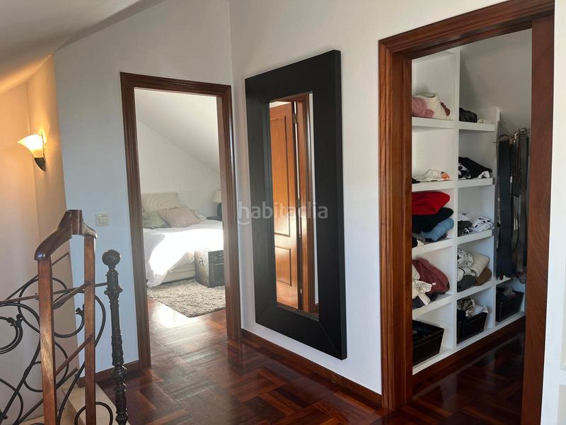 Foto e5c0912f-810b-4fbe-864c-0cd4c9e7c2bc. Casa pareada en Nigrán centro Nigrán