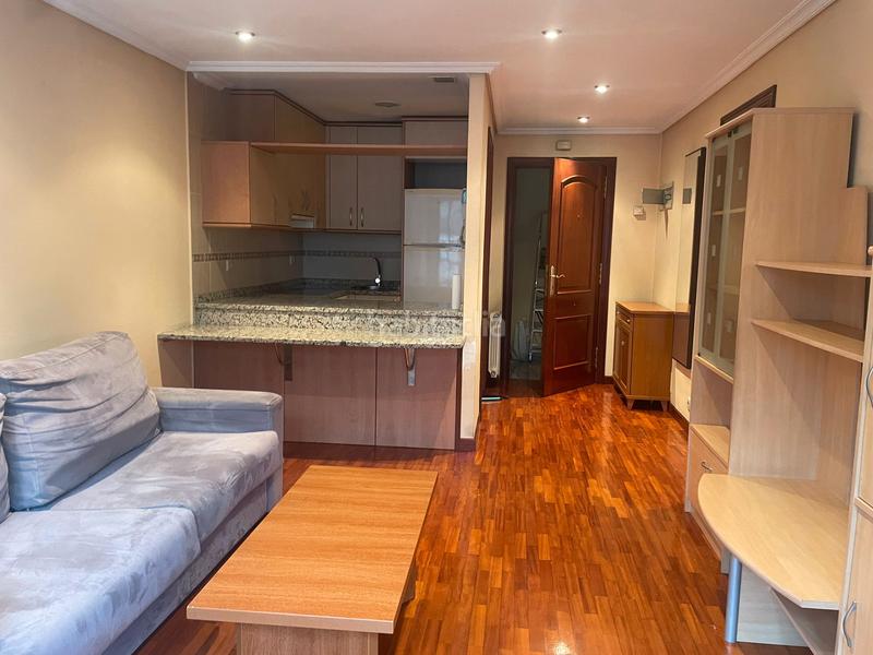 Foto a90dd382-1f1a-4c64-b463-82bd87d9bcdd. Apartament amb aparcament a Plaza España - Corte Inglés Vigo