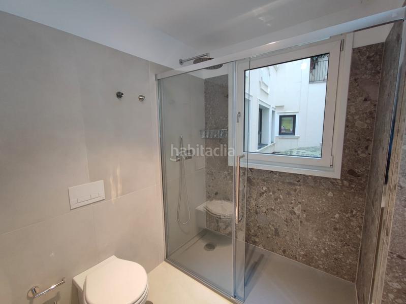 Foto 5cf0f160-e466-4e94-a0f2-6fb0e671231c. Pis amb calefacció aparcament a Centro - Areal Vigo