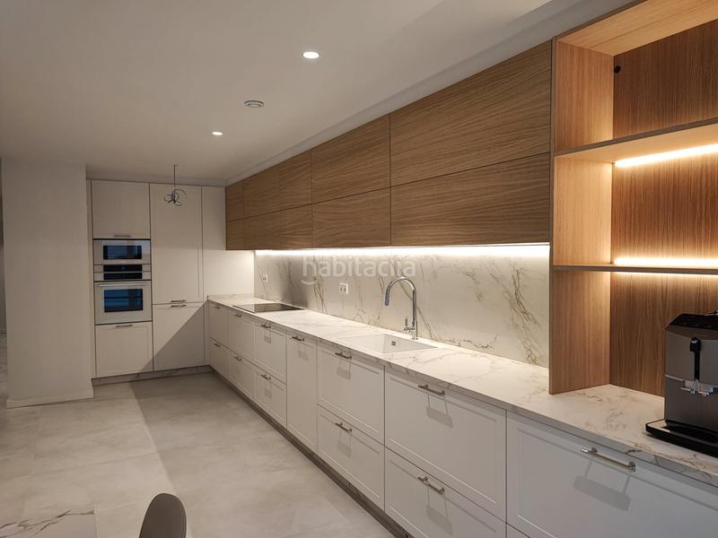 Foto 6c5b98eb-8c94-4a87-9e37-be793edcd076. Pis amb calefacció aparcament a Centro - Areal Vigo