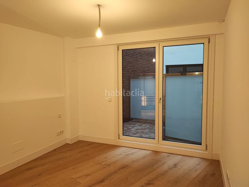 Foto a51959ca-0fdb-4383-a7f6-26711ee2100f. Pis amb calefacció aparcament a Centro - Areal Vigo