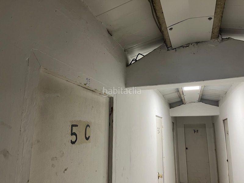 Foto c3adbbf7-1194-43e8-b73b-80036cadb35d. Piso en travesía de Vigo - san xoán Vigo