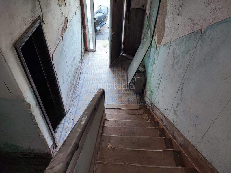 Foto fbfdbf43-eb9b-4cc9-8bc3-8e7a9aa51059. Edificio en travesía de Vigo - san xoán Vigo