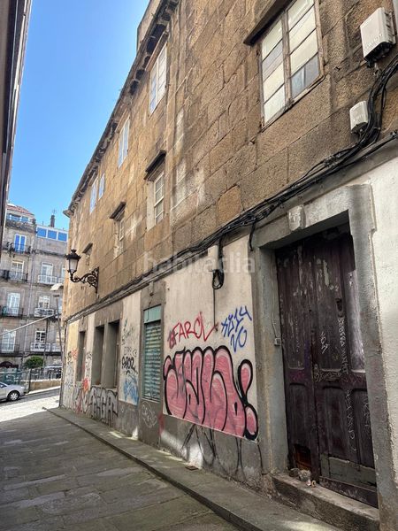 Foto 3114359a-63bd-4431-8cd2-a29a2691a769. Edificio en Casco Vello Vigo