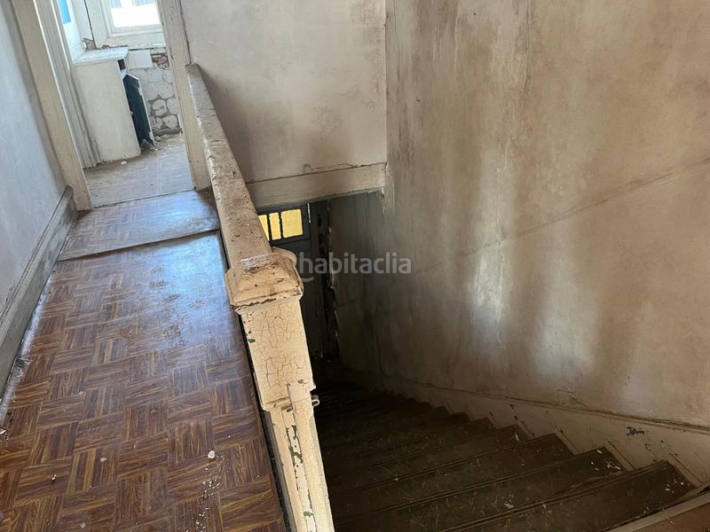 Foto bbc88fa0-cdcd-4893-a365-4d08c15c698e. Edificio in Ponteareas