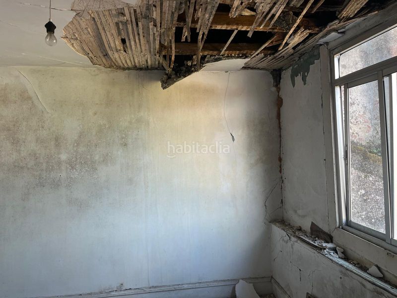 Foto c5d99a5c-cd57-4041-a5f9-f55e3ee6ac00. Edificio in Ponteareas
