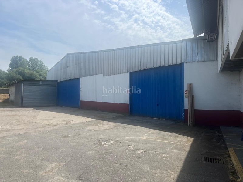 Foto 0c6b4246-2a05-449d-abd2-e03f7f28f74a. Nau industrial a Bembrive Vigo