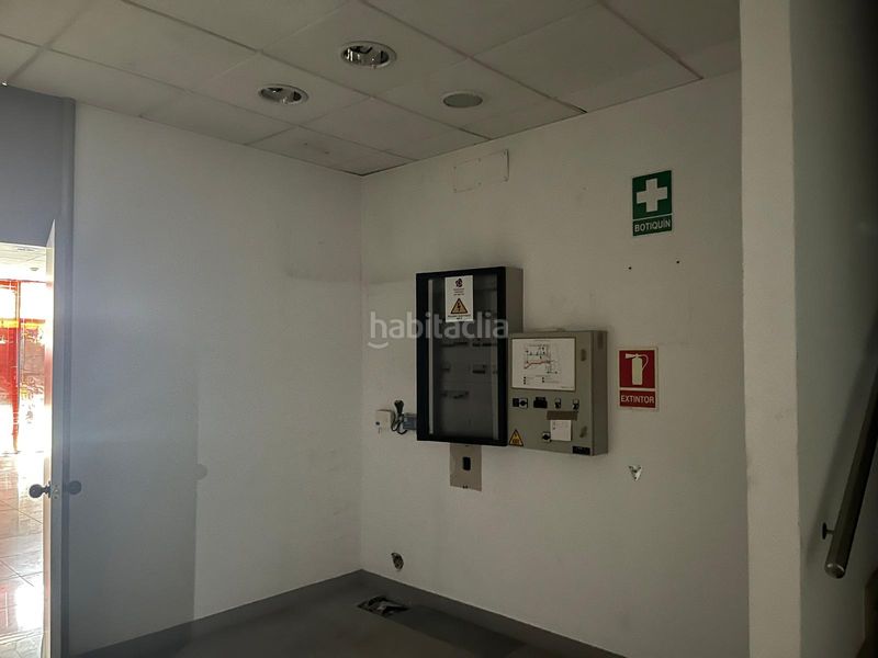 Foto 117e46eb-04f0-4989-8f83-e3616c16ef60. Local comercial a As Travesas - Balaidos Vigo