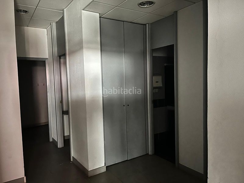 Foto 61ff1336-35cd-492d-a53c-e7837df83597. Local comercial a As Travesas - Balaidos Vigo