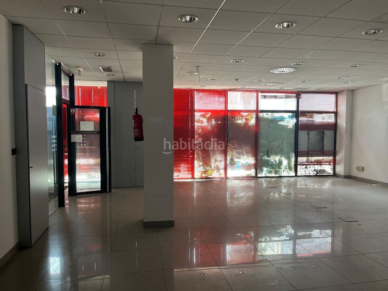 Foto 706ff6b4-0b54-43bd-b3cd-dc4753f9db63. Local comercial a As Travesas - Balaidos Vigo