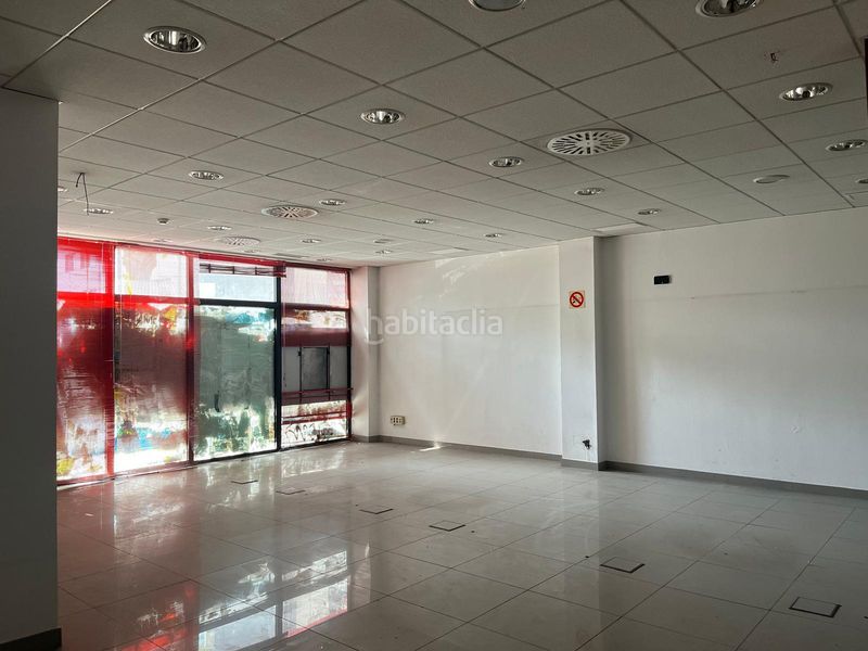Foto 892c26e0-e464-4b09-b46c-08a77289b354. Local comercial a As Travesas - Balaidos Vigo