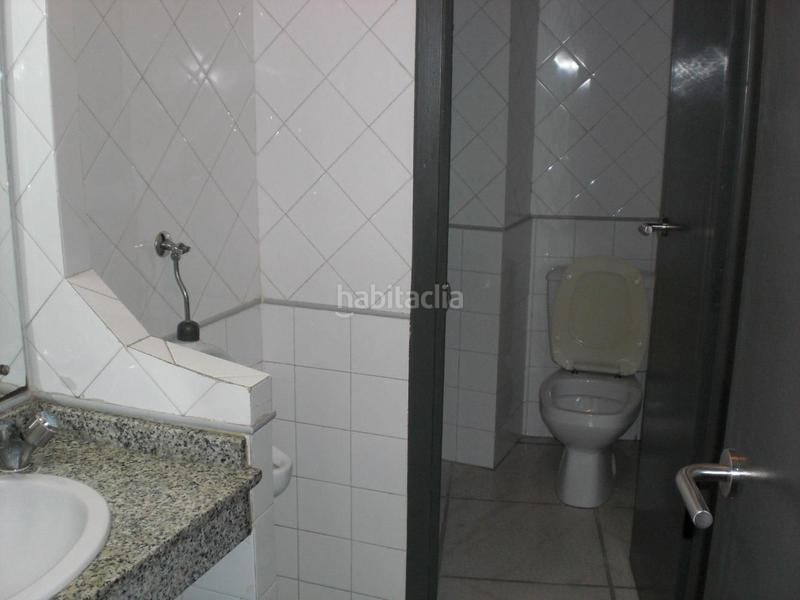 Foto 2b0ac19a-96f9-461f-872a-5464a87e897b. Location local commercial dans Centro - Areal Vigo