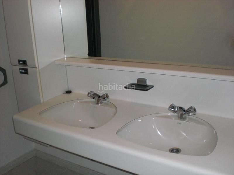 Foto 9f92adc6-f8e9-439c-91ff-6def1c59a1aa. Location local commercial dans Centro - Areal Vigo