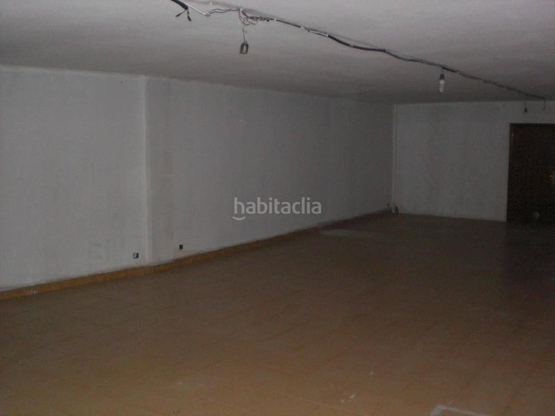 Foto 0774624b-7402-4247-aefb-ad308a1e1ae2. Alquiler local comercial alquiler local calle urzáiz. en Vigo