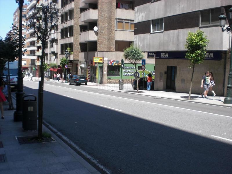 Foto 6ca99c4d-ea05-4044-b80e-be34b8fec488. Lloguer local comercial a Fátima Vigo