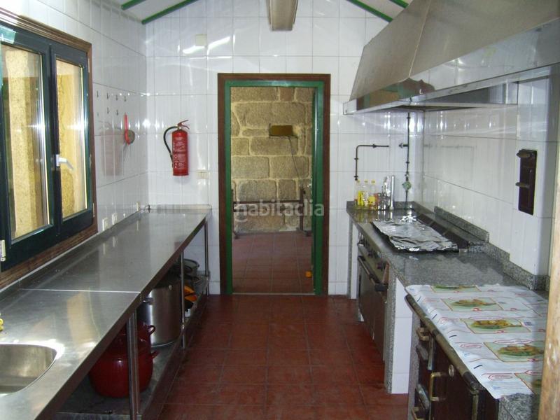 Foto 069652af-e353-4507-a579-3425f41ee292. Casa a Leiro