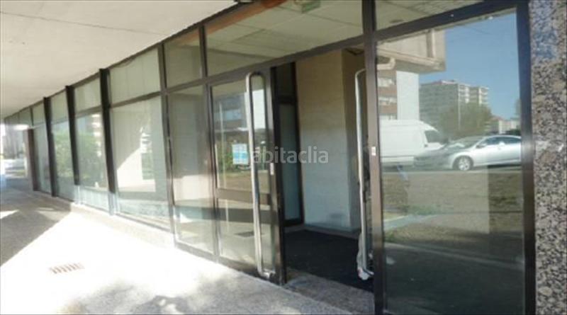 Foto 39fb00c2-96fc-4205-99ba-a8ce8efe9cac. Location local commercial dans Coia Vigo