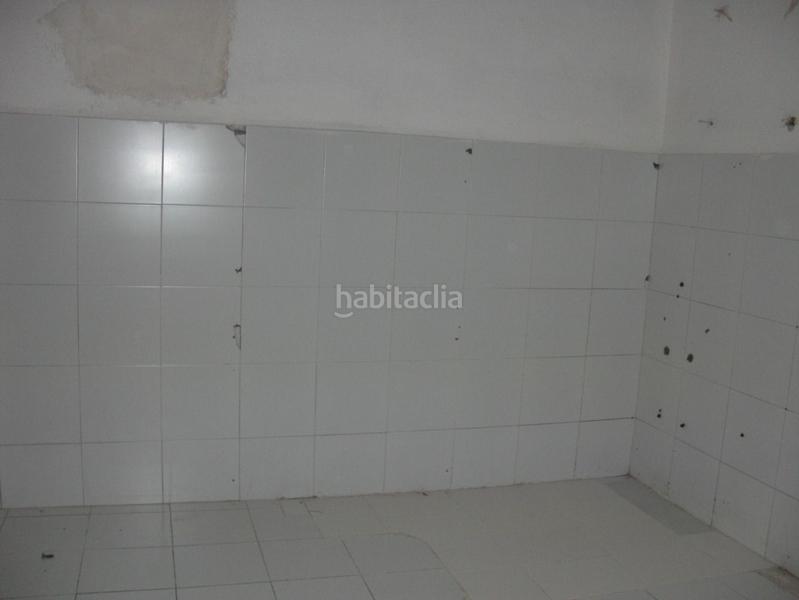 Foto e82ba728-34d1-4eb1-b112-f667fa12f142. Affitto locale commerciale in travesía de Vigo - san xoán Vigo