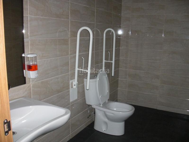 Foto a3357cf4-eda8-4871-b27f-4d0c4ae1f09c. Rent business premise in travesía de Vigo - san xoán Vigo