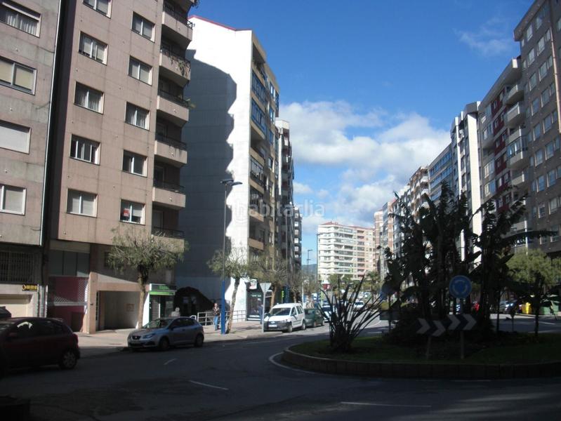 Foto c243d594-da94-4902-aa18-642bee4e0ef5. Rent business premise in travesía de Vigo - san xoán Vigo