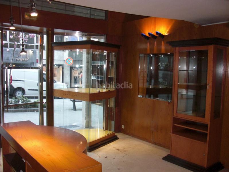 Foto 6449f68d-8f6e-41bf-b21b-6601328ee2fd. Geschäftsraum in Plaza España - Corte Inglés Vigo