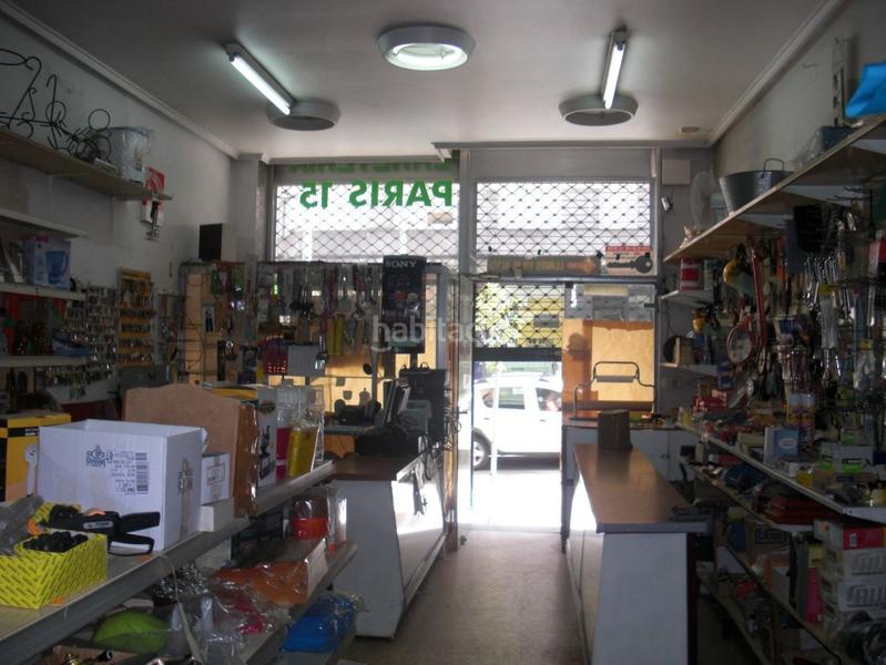 Foto f41519ae-7cb7-4b97-8648-a6ed82c3ed7a. Alquiler local comercial alquiler local calle vía norte ideal ferretería. en Vigo