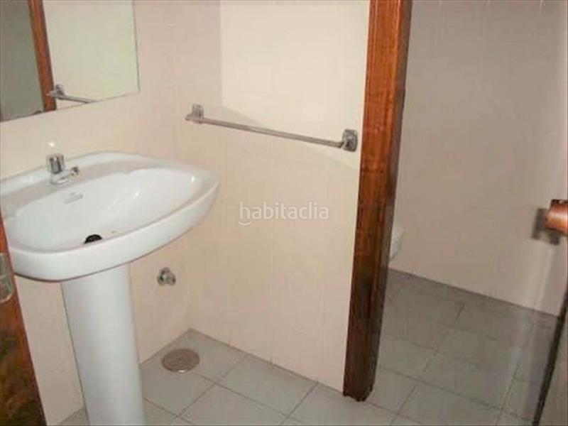 Foto d44d3534-73c3-47e9-a485-8a62789ba5c1. Rent business premise in Fátima Vigo