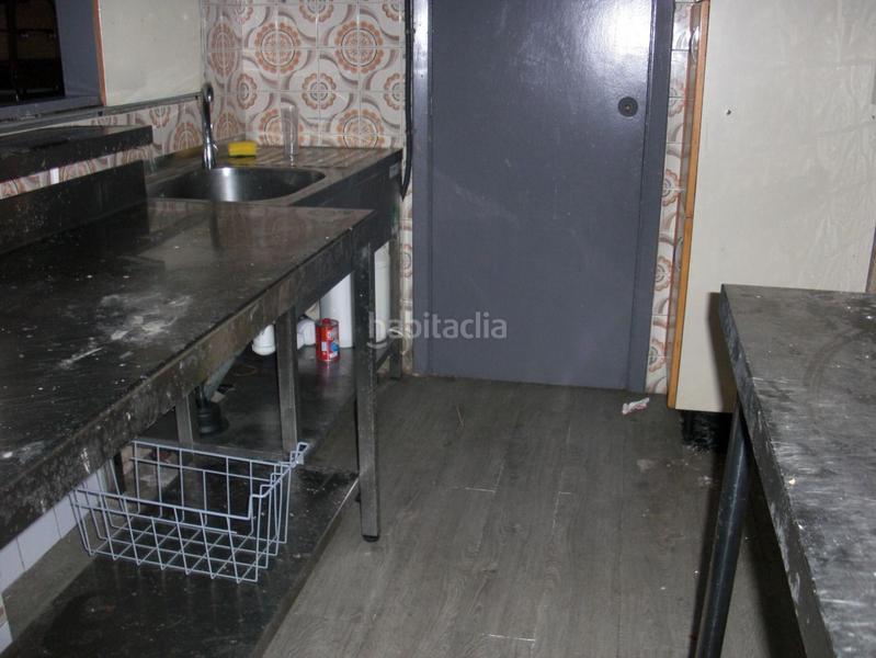 Foto 0e6a7f5d-6a5b-4fa2-924f-72f73f5f922b. Lloguer local comercial a travesía de Vigo - san xoán Vigo