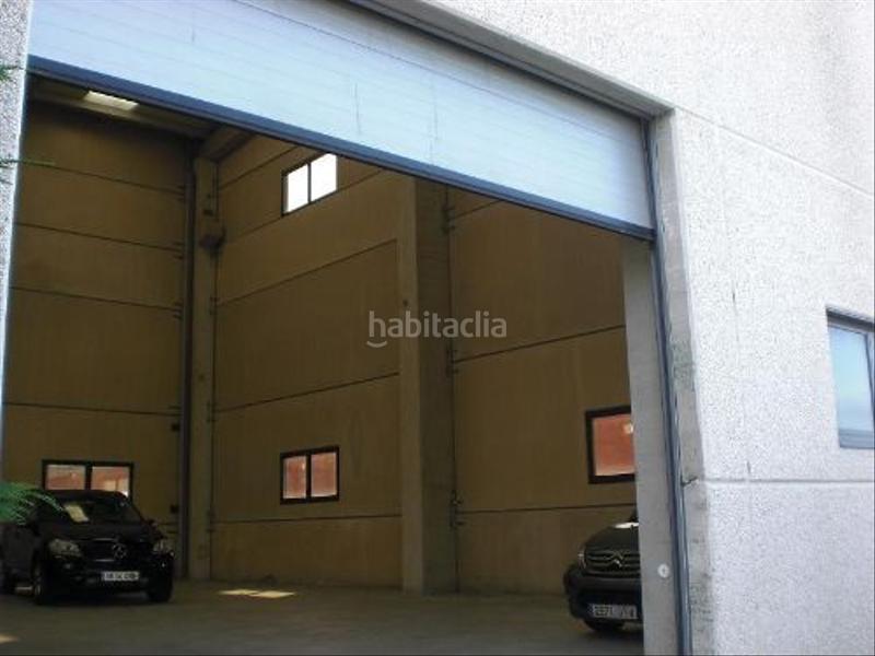 Foto 8702d1f4-efb0-47d1-ae07-72a461d54fcb. Alquiler local comercial alquiler nave polígono valladares. en Vigo